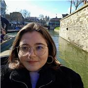 Lehramts Studentin für das Fach Englisch bietet Nachhilfe an im Kreis Paderborn in Präsenz oder auch online.